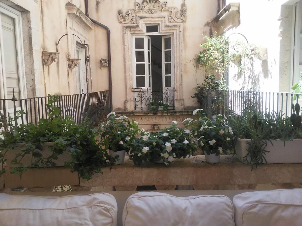 Ortigia Family House *