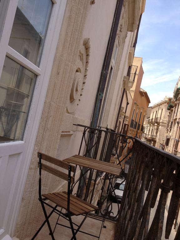 Apartment Ortigia Family House